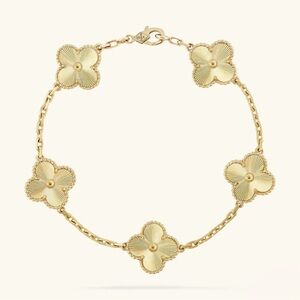 Clover Gold Floral Bracelet